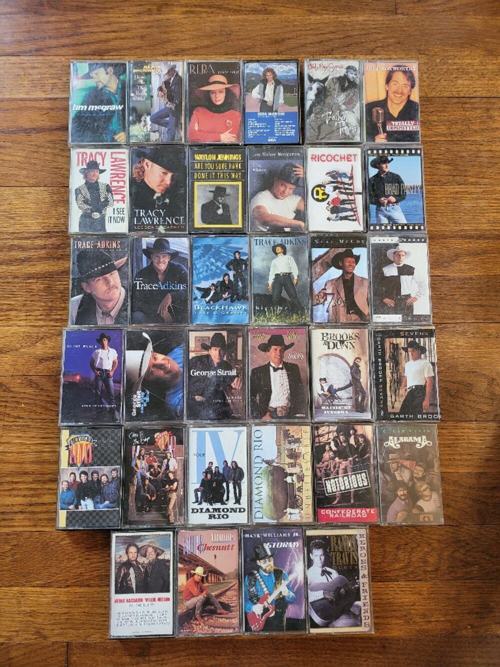COUNTRY MUSIC Cassette Tape LOT x34 Garth Hank Reba Brooks Dunn Clint Straight +